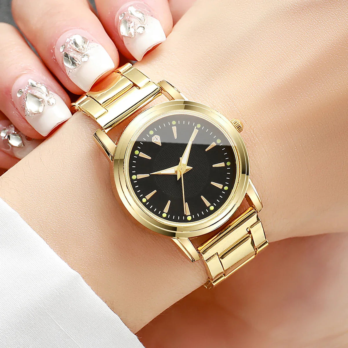 NNEOBA Couple Quartz Gold Watches Set