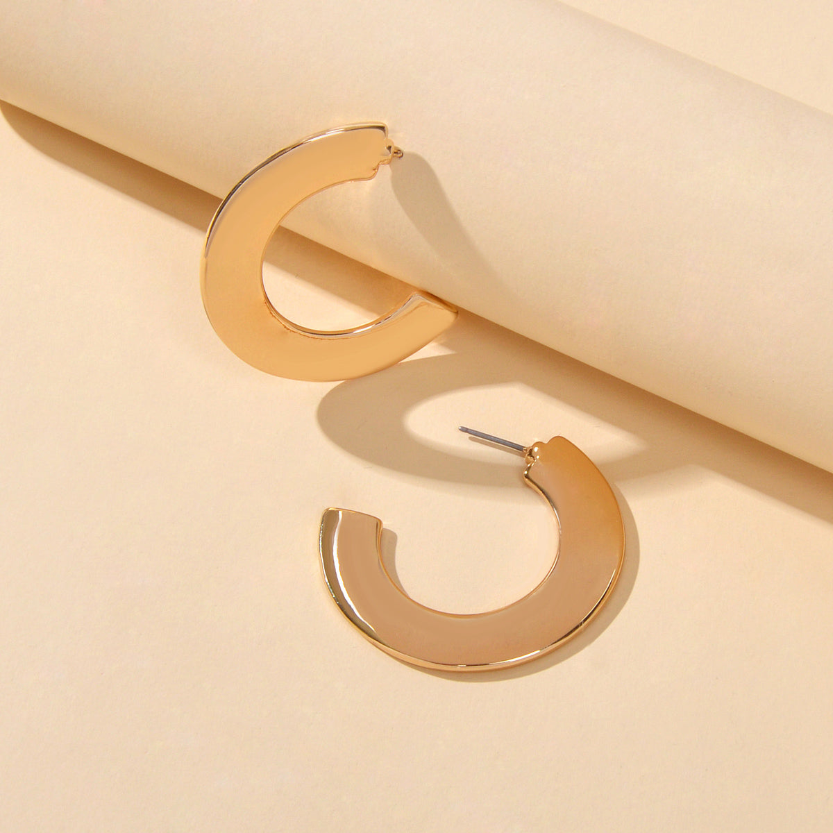 Gold Metal C shape Hoop Huggie Stud Earrings Women Party Decoration Jewellery